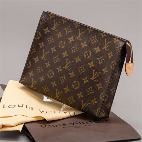 lv toiletry 23 pouch|toiletry pouch 26 louis vuitton.